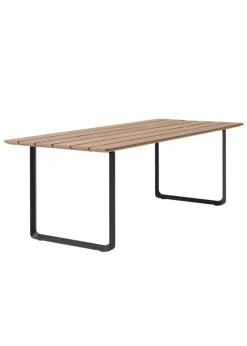 70/70 Outdoor Table