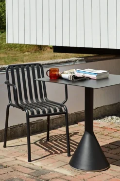 1 Palissade Bord, 2 Palissade Armchair og 1 Palissade Bench