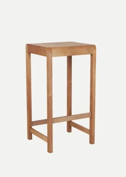 01 stool