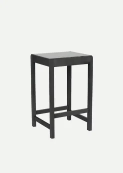01 stool