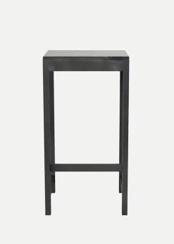 01 stool