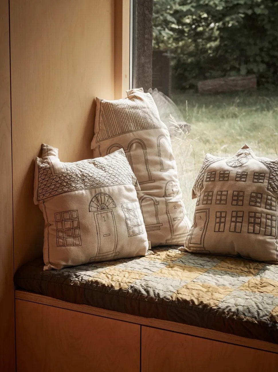 Abode Cushion