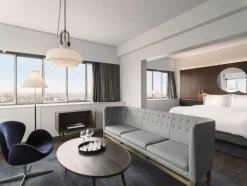 Accent Oval Lounge Table