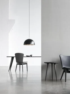 Accent Oval Lounge Table