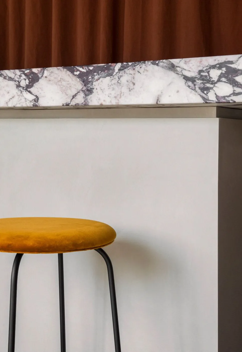 Afteroom / Bar Stool