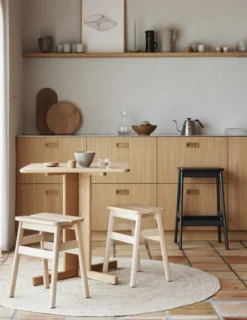 Angle Bar Stool - 65 / 75