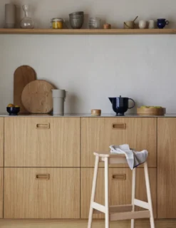 Angle Bar Stool - 65 / 75