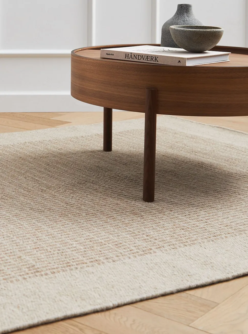 Arc Side and Coffee Table