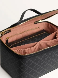 Bae Beauty Toilet Bag