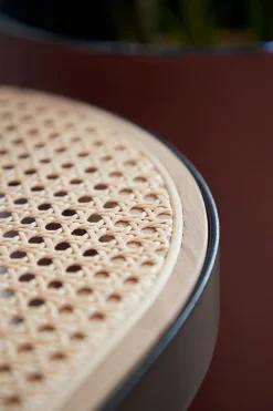 Be My Guest / Bar Stool