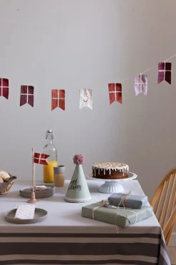 Birthday table flag