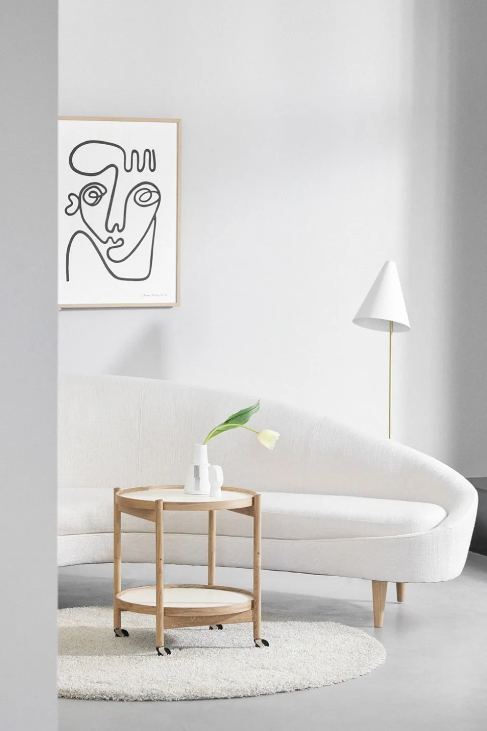 Bølling Tray Table 50 / Oiled Walnut