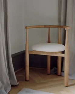 BUKOWSKI CHAIR