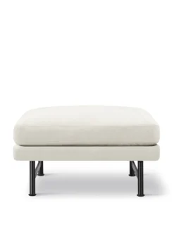 Calmo Ottoman 80 5620 by Hugo Passos