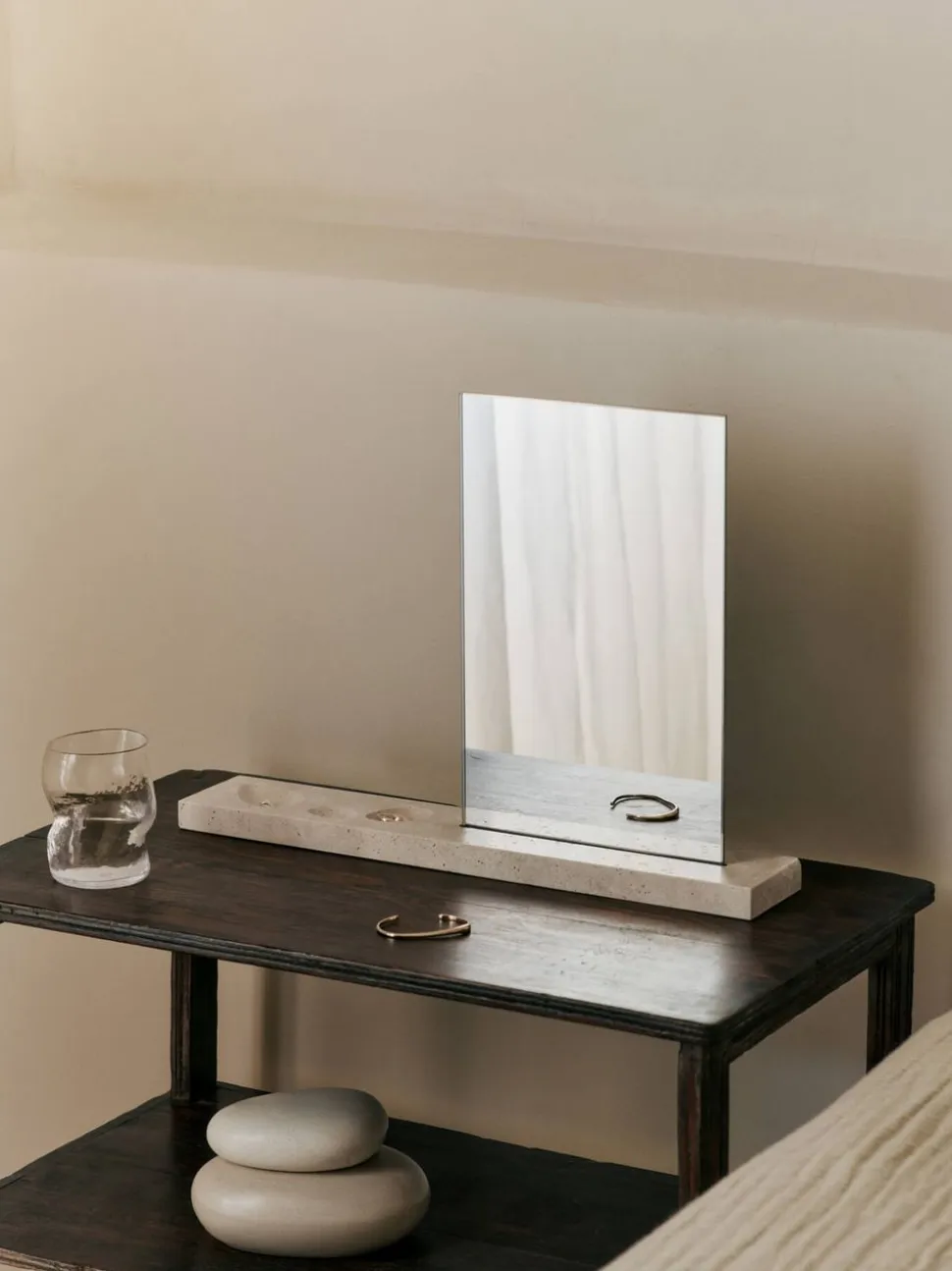 Caseta Table Mirror