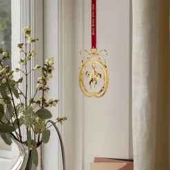 Cc 2024 Christmas Mobile Mistletoe 1994/2024