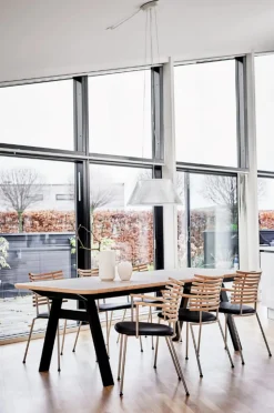 Chess Solid Table Inkl. 1 Butterfly extension leaf / GM 3420 by Nissen & Gehl