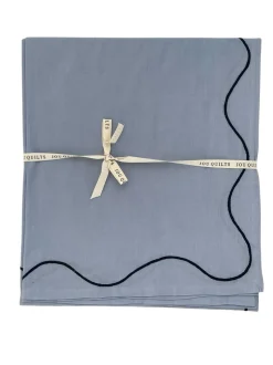 Curved embroidery table cloth