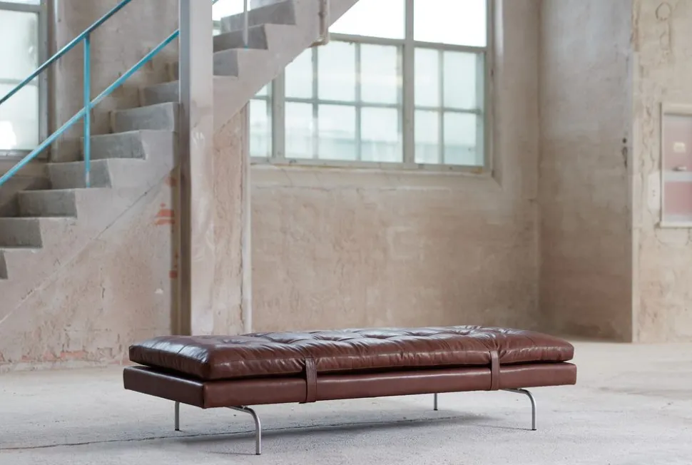 Dicentra Daybed / By Søren Lund