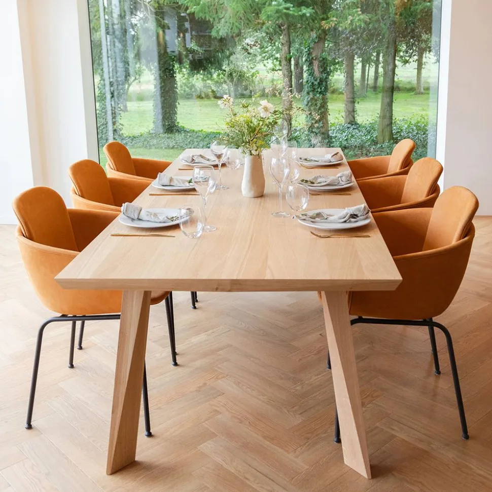Edge Dining Table