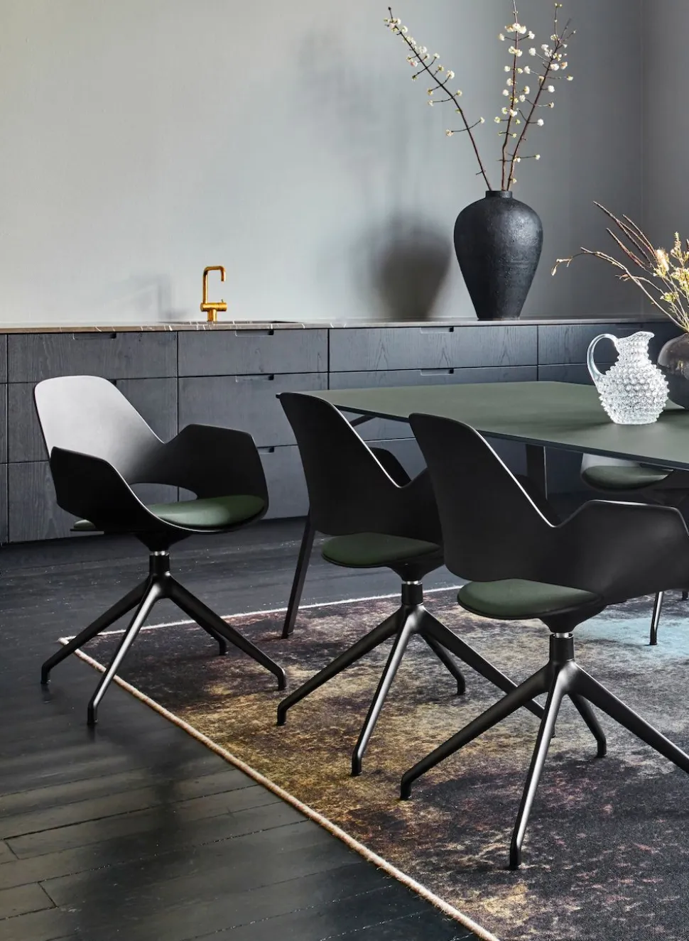 FALK Chair / 4 Star Return Swivel