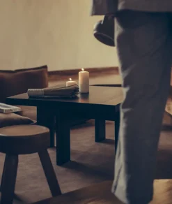 Farmhouse Coffee Table / Square