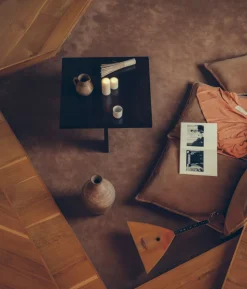 Farmhouse Coffee Table / Square