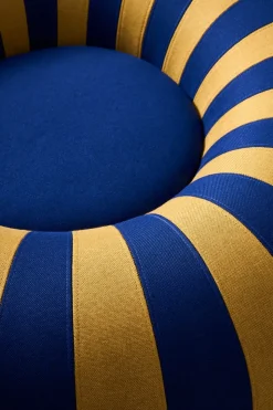 Float / By Mikkel Lang Mikkelsen