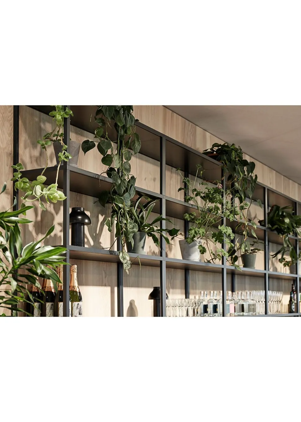 Flowerpot with saucer