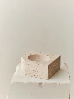 Gallery object candle holder low