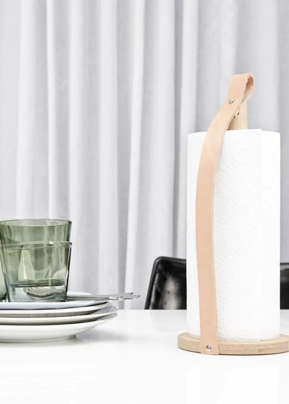 Hands On - Passt nicht zu deutschen Küchenrollen