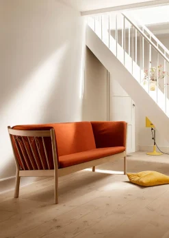 J149 3 pers by Erik Ole Jørgensen