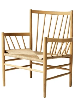 J82 by Jørgen Bækmark