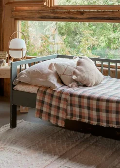 Knitted Cushion Baby Leaf