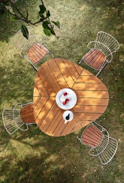 Leaf Dining Table