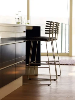 Leopard Barstool / GM 4167 von Henrik Lehm