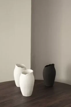 Magnolia Vase