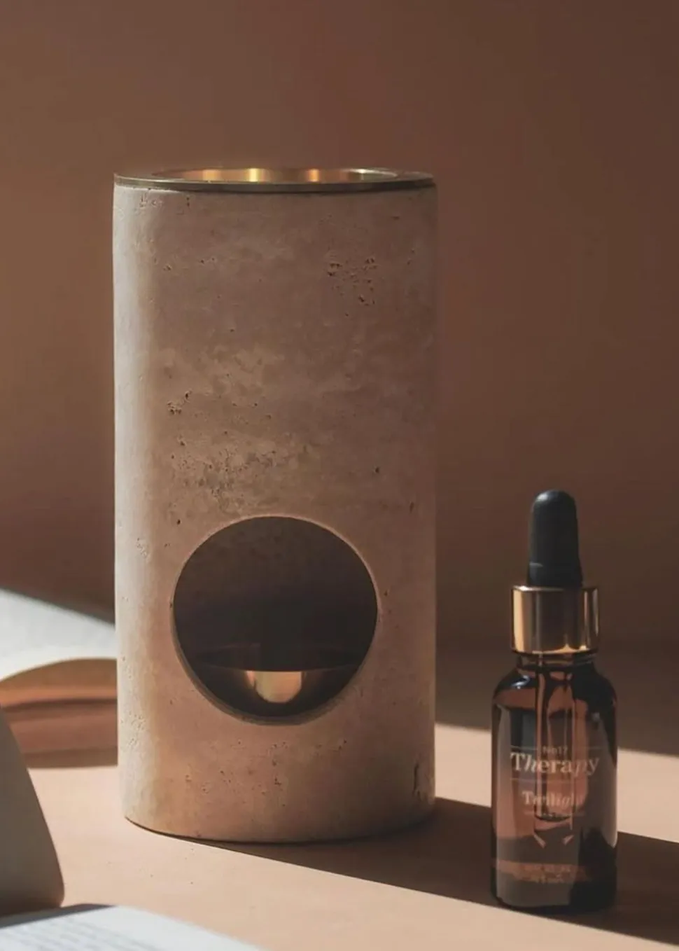 Monolith Travertine Diffuser