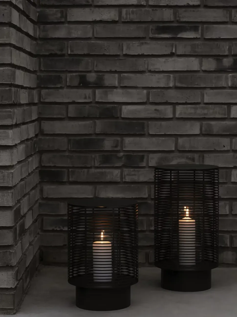 OLEA Outdoor Lantern