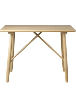 P10 children table by Børge Mogensen