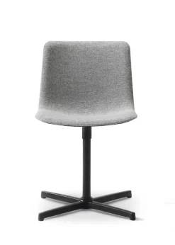 Pato Swivel Chair 4002 by Welling/Ludvik - Full Upholstery