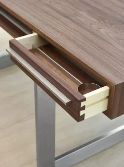 POINT desk / AK1340 by Nissen & Gehl