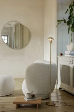 Pond Mirror - Dark Chrome Edge