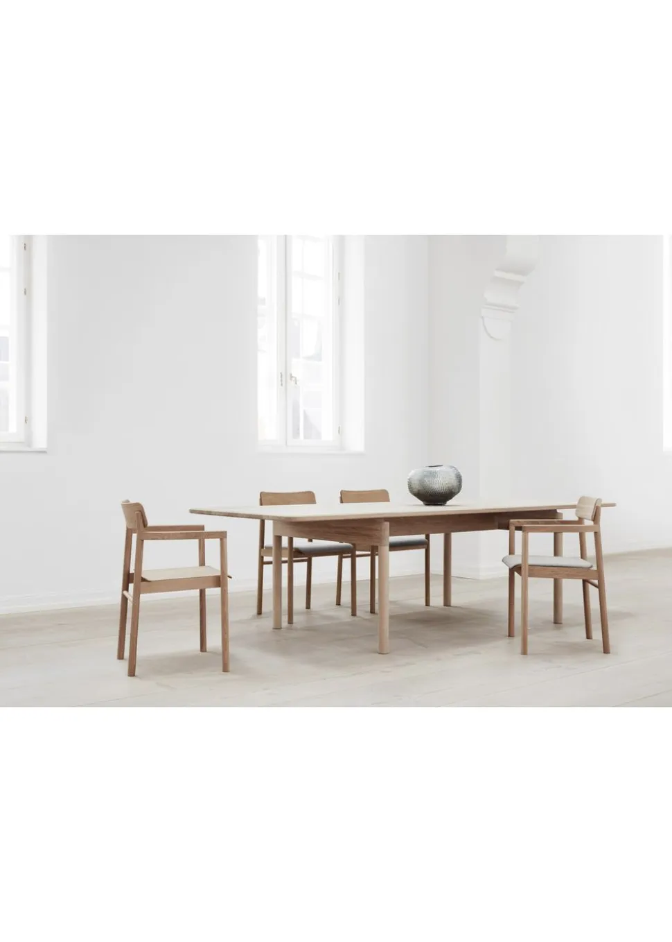 Post Chair 3446 by Cecilie Manz