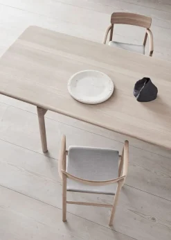 Post Chair 3446 by Cecilie Manz