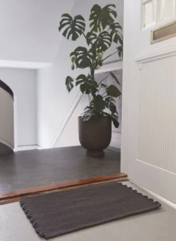 Redono Doormat