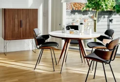 Round Table with extension / GM3972 & GM3982 by Nissen & Gehl