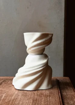 Shell Swan cup espresso