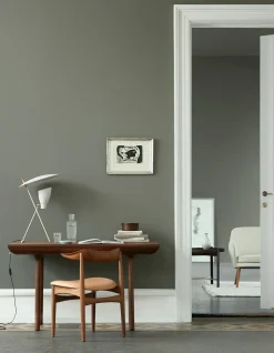 Silhouette / Table Lamp