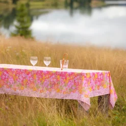 Smiling Suzy Table Cloth